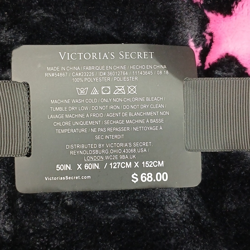 Victoria’s Secret Blanket Fashion Show Sherpa Star Blanket 🆕️ - Picture 9 of 12